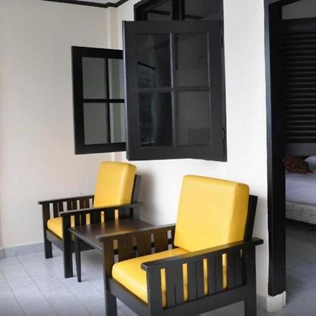 Danau Toba International Cottage Parapat Buitenkant foto