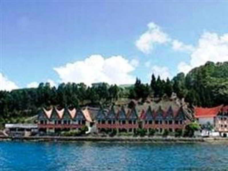 Danau Toba International Cottage Parapat Buitenkant foto